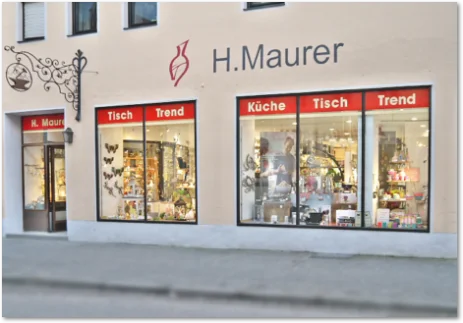 Abbildung Hauhsaltswaren Maurer Außenansicht - Link zu "Über uns"